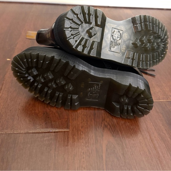 NWT Dr. Martens Sinclair Vegan Patent Leather boots in black Size 8 - Picture 13 of 16